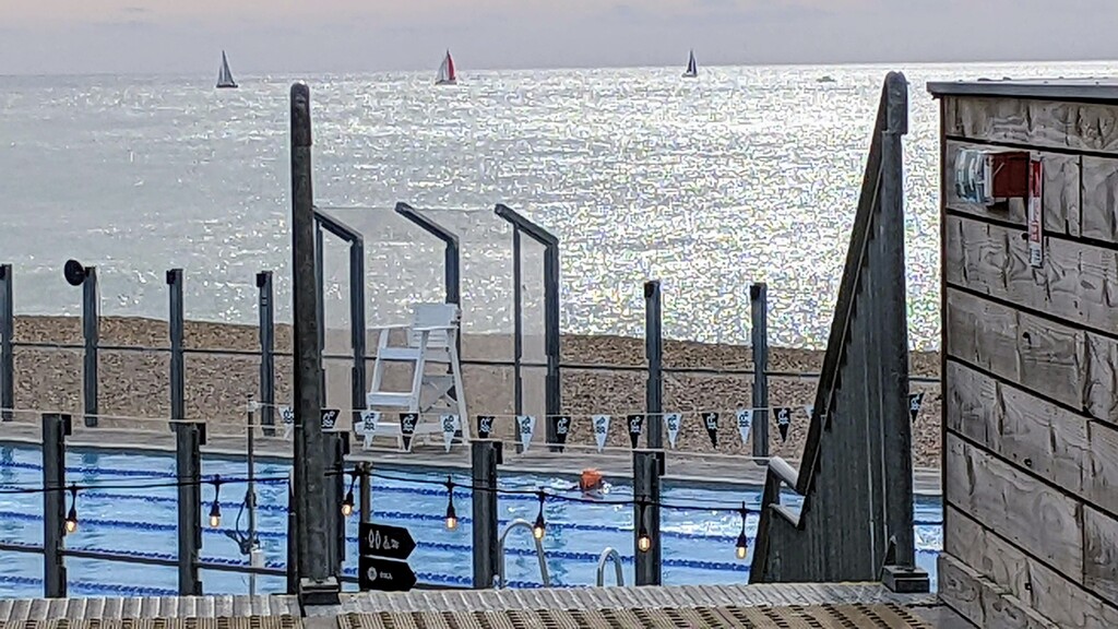 Sea Lanes is on the beach so has beautiful views. Bar/cafe on site. 