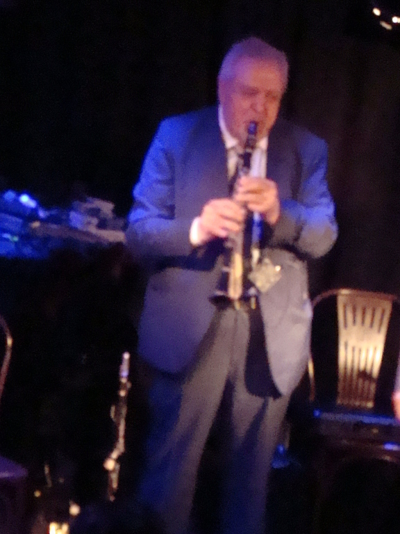 the most famous alive clarino player...traditional..popular villages music