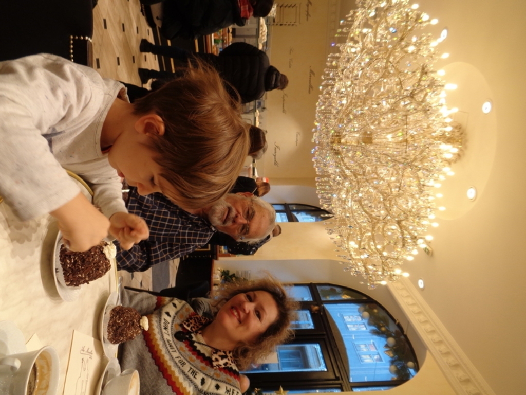 CHRISTMAS EXCHANGE WITH PRAGE