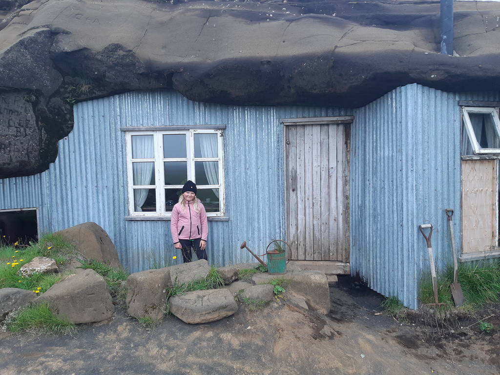 Cave people - Laugarvatn