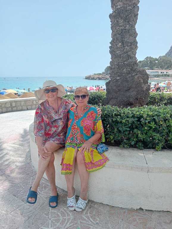 Daniela(sinistra) e Angela le amiche che viaggiano sempre insieme.