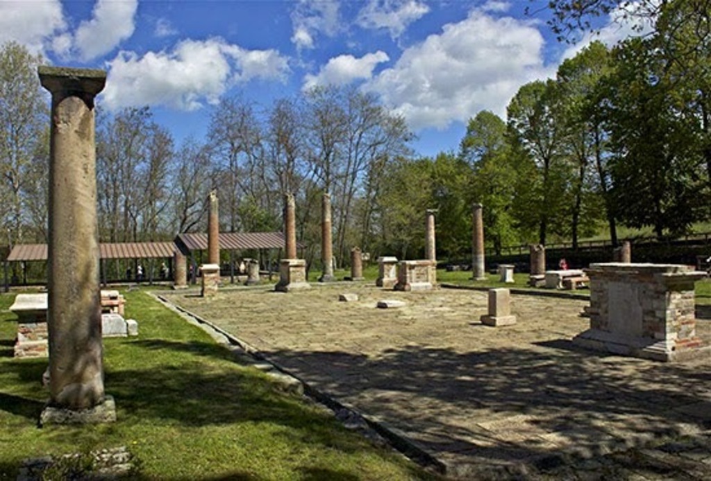 A 15 minuti in macchina parco archeologico Velleia Romana