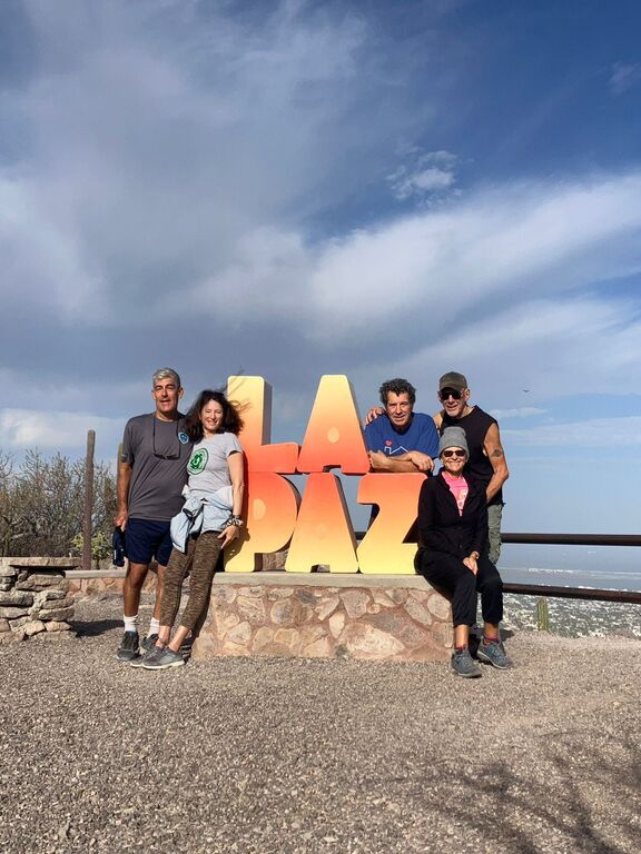 Viva La Paz, 2026!