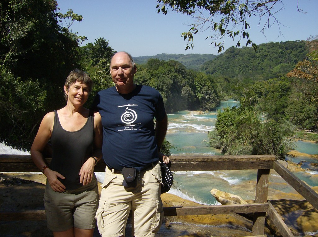 Eric & Caroline in Mexico (2007) ....