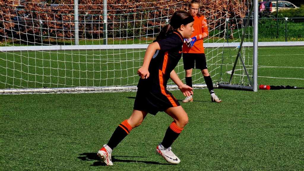 Julie playing soccer @KNVB