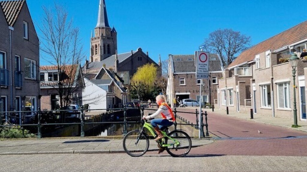 Cycling through Voorschoten. 