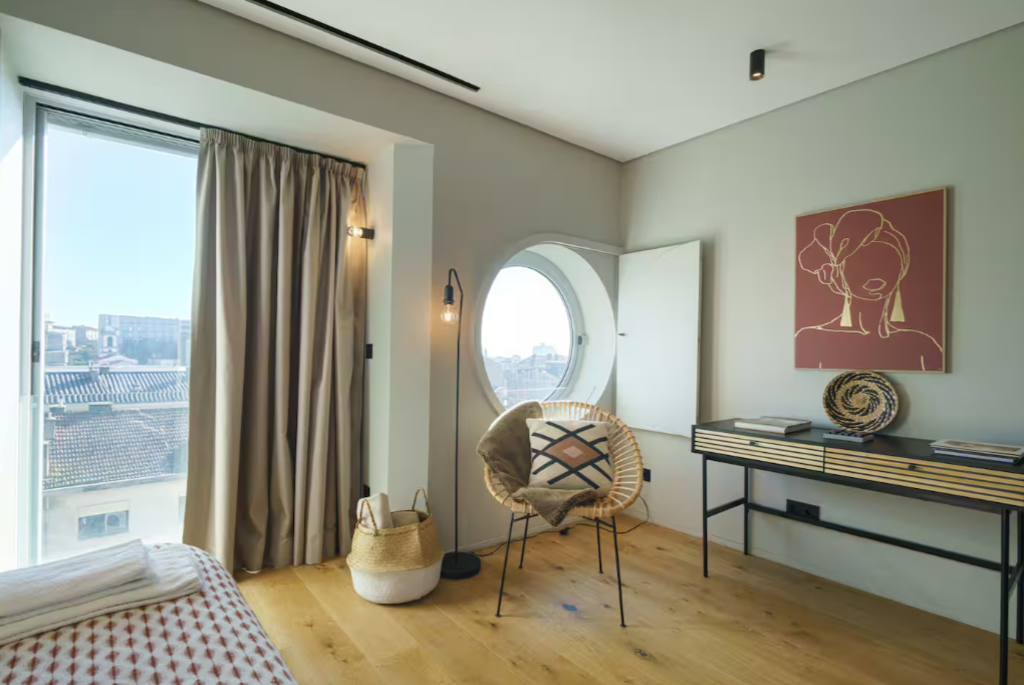 Large windows facing an open landscape. 