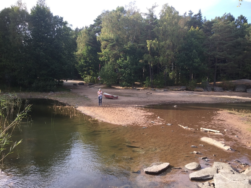 Finnsjoe lake 1 km from the house