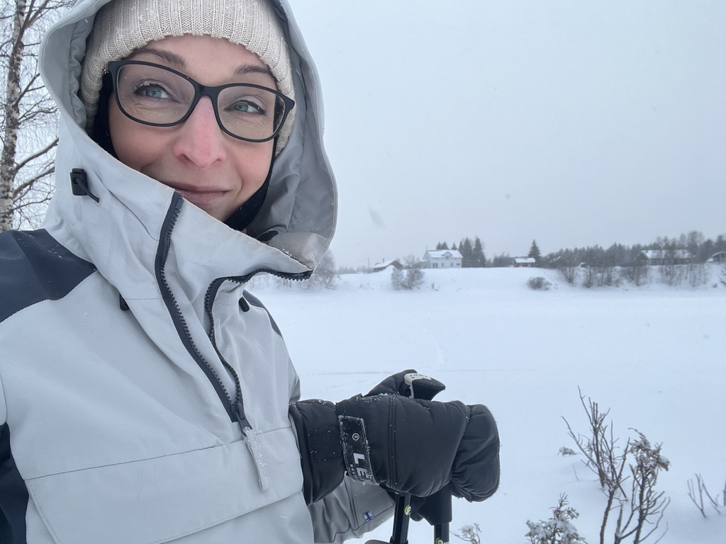 I love skiing and almost every activity you can think of. Adventures are calling. 