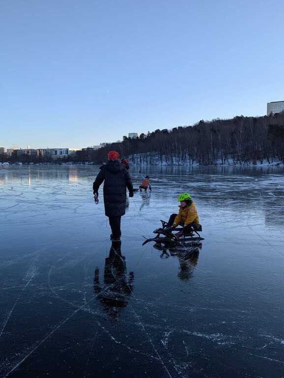 Sleighing, the same Lake in winter 