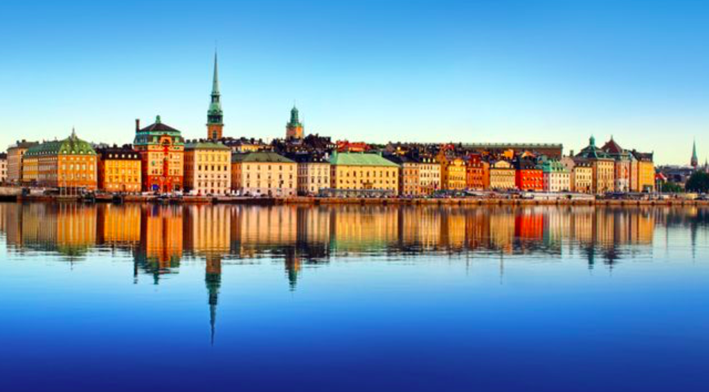 Beautiful Stockholm, plenty of beaches in the city or for a morning swim, just a few minutes walk from the house 