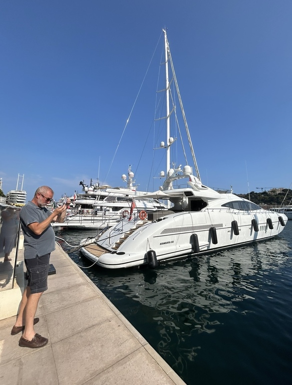 Jesper photographing yachts in Monaco..