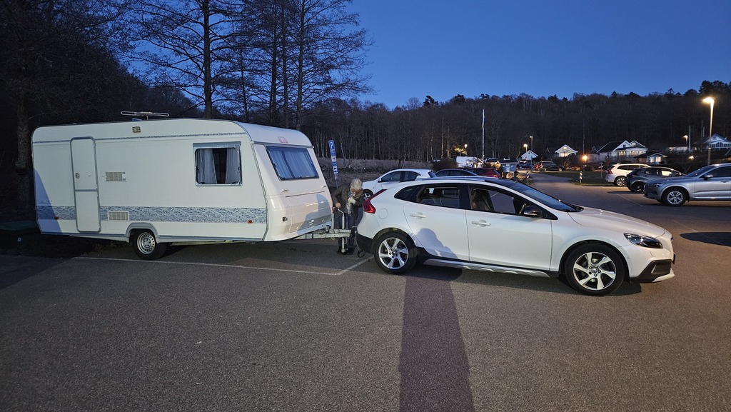 Vår bil och husvagn