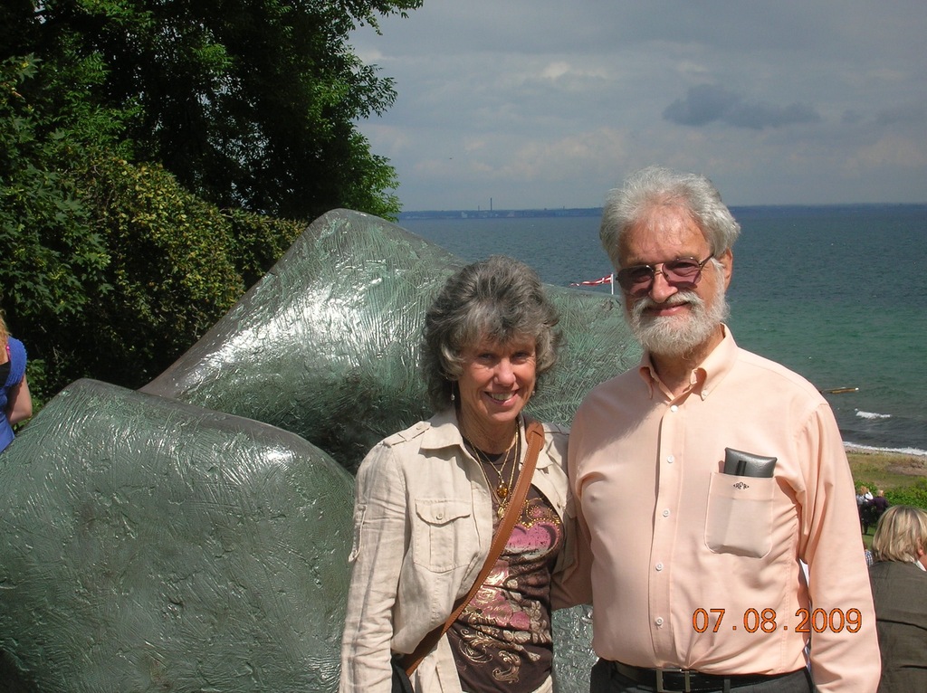 By the sea in Sydney, Australia. We love to travel!!