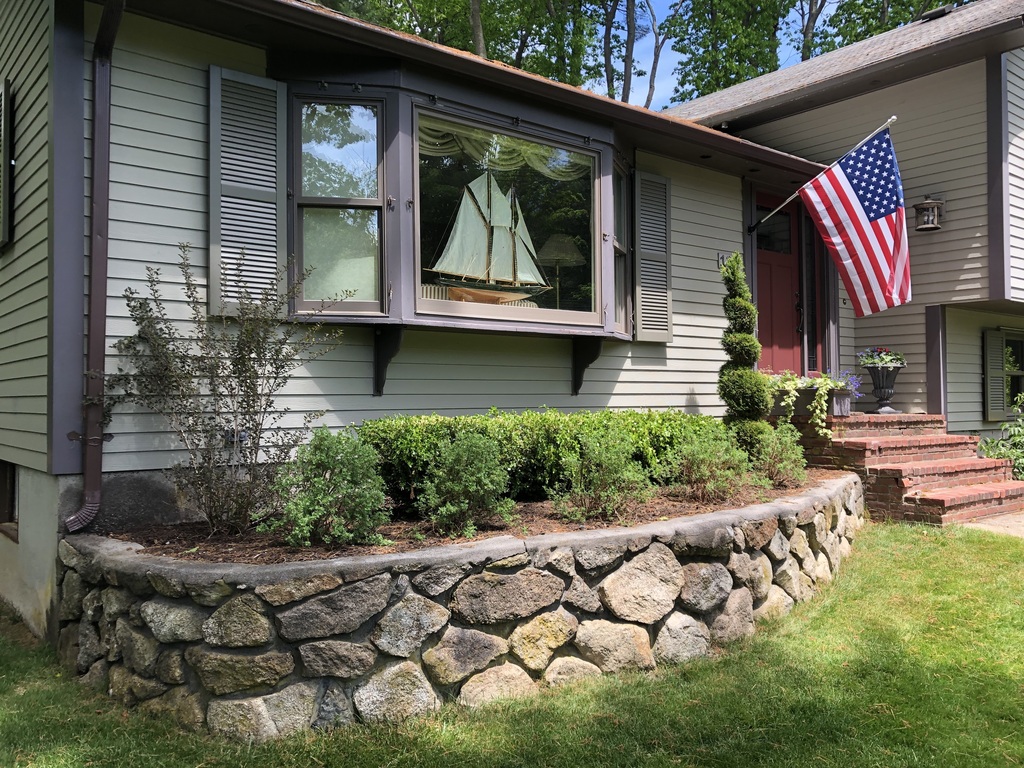 House Entry from front yard